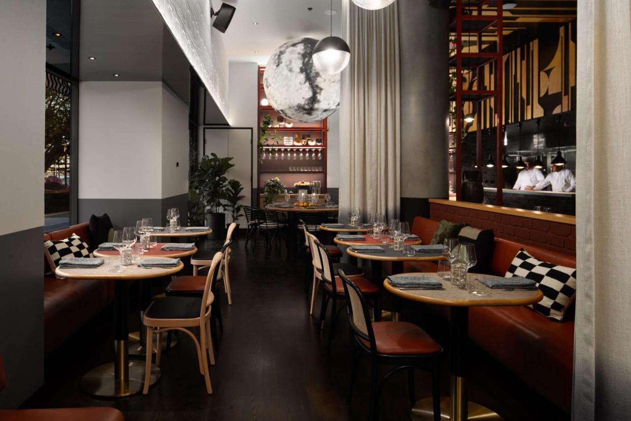 Qt Newcastle 호텔 외부 사진 Interior of the restaurant