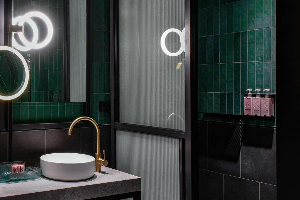 Qt Newcastle 호텔 외부 사진 Bathroom